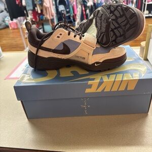 Nike Shoes in Brown and Blue